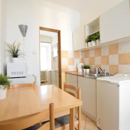 Studio Apartment By Hi5- Oktober 6 Street Budapest Exterior foto