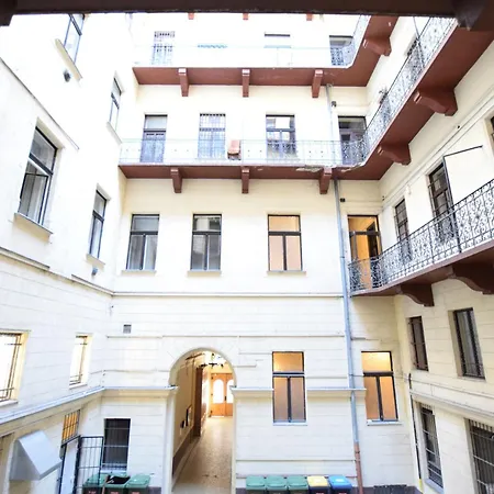 Studio Apartment By Hi5- Oktober 6 Street Budapest Exterior foto