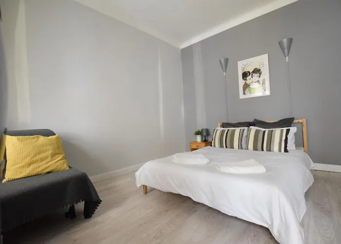 Studio Apartment By Hi5- Oktober 6 Street