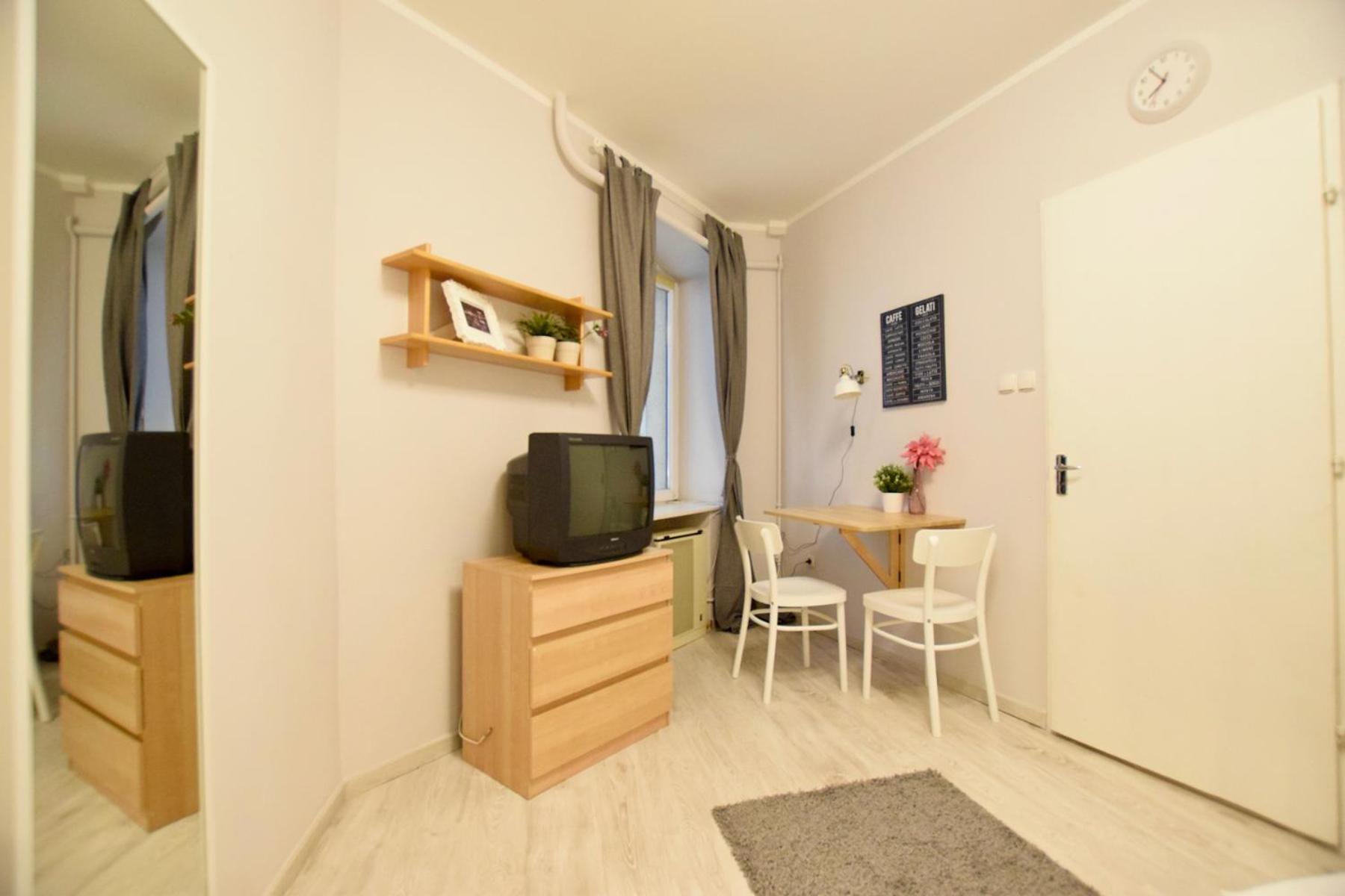 By Hi5- Oktober 6 Street Apartment *