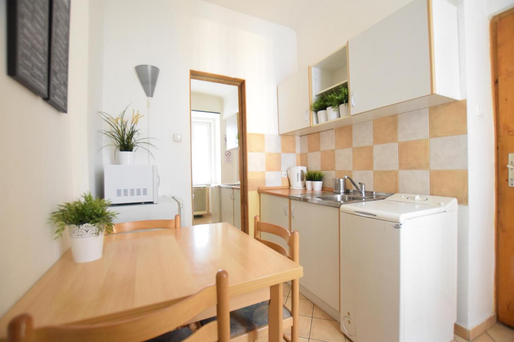 By Hi5- Oktober 6 Street Apartment *
